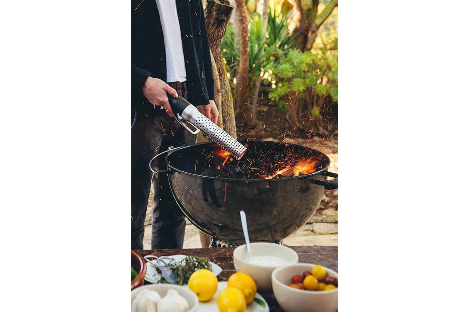 Big Green Egg 370018 | Looftlighter | Safe and fast grill lighting solution
