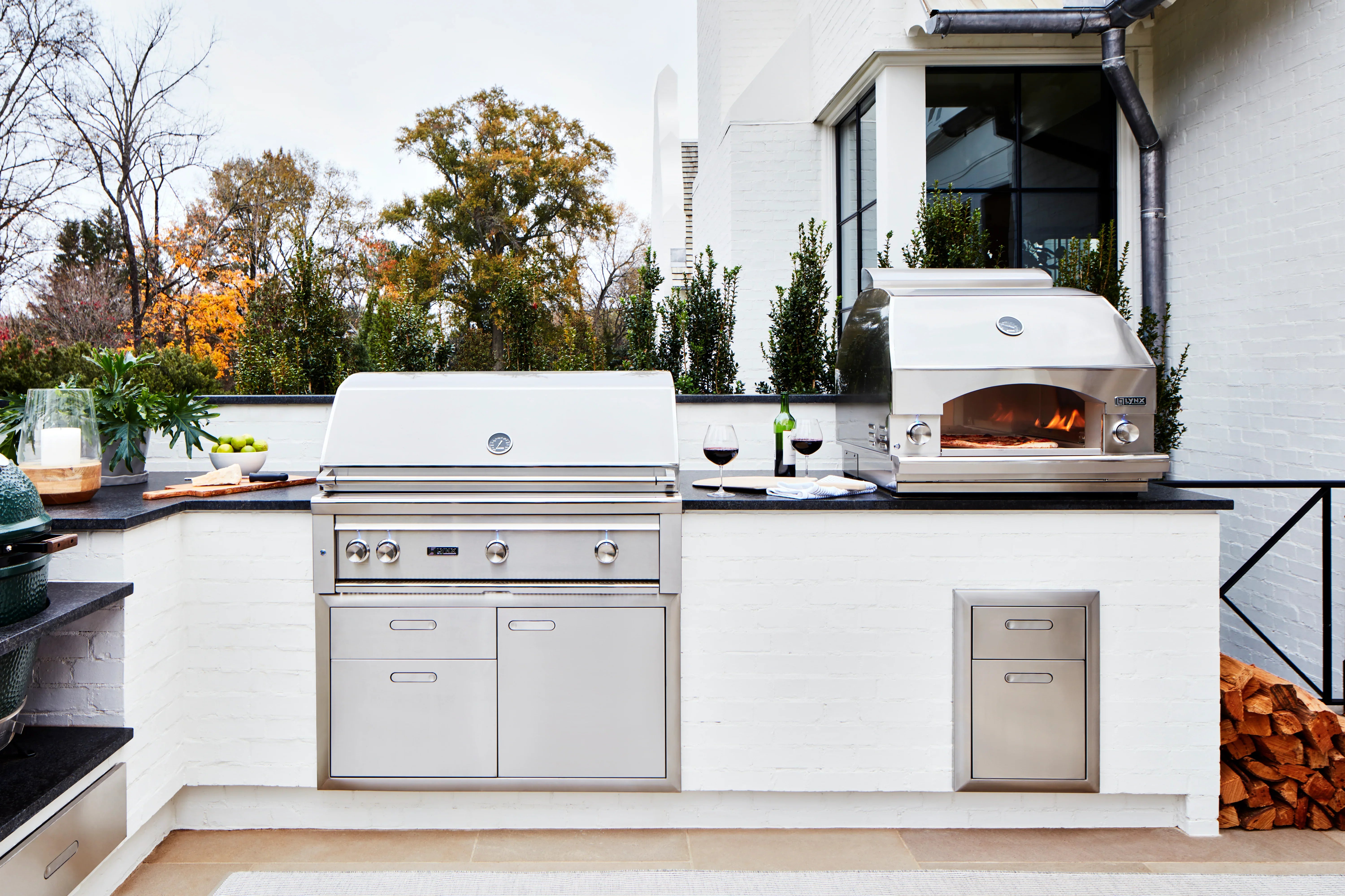 Lynx LPZA | 30" Napoli Outdoor Oven | Gas Powered Wood-Fired Cooking