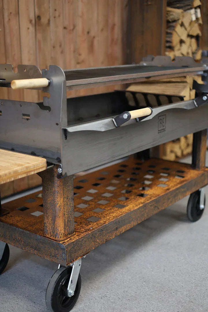 Black Earth M83-2078 | Gaucho 53 Grill | Wood Fire Cooking