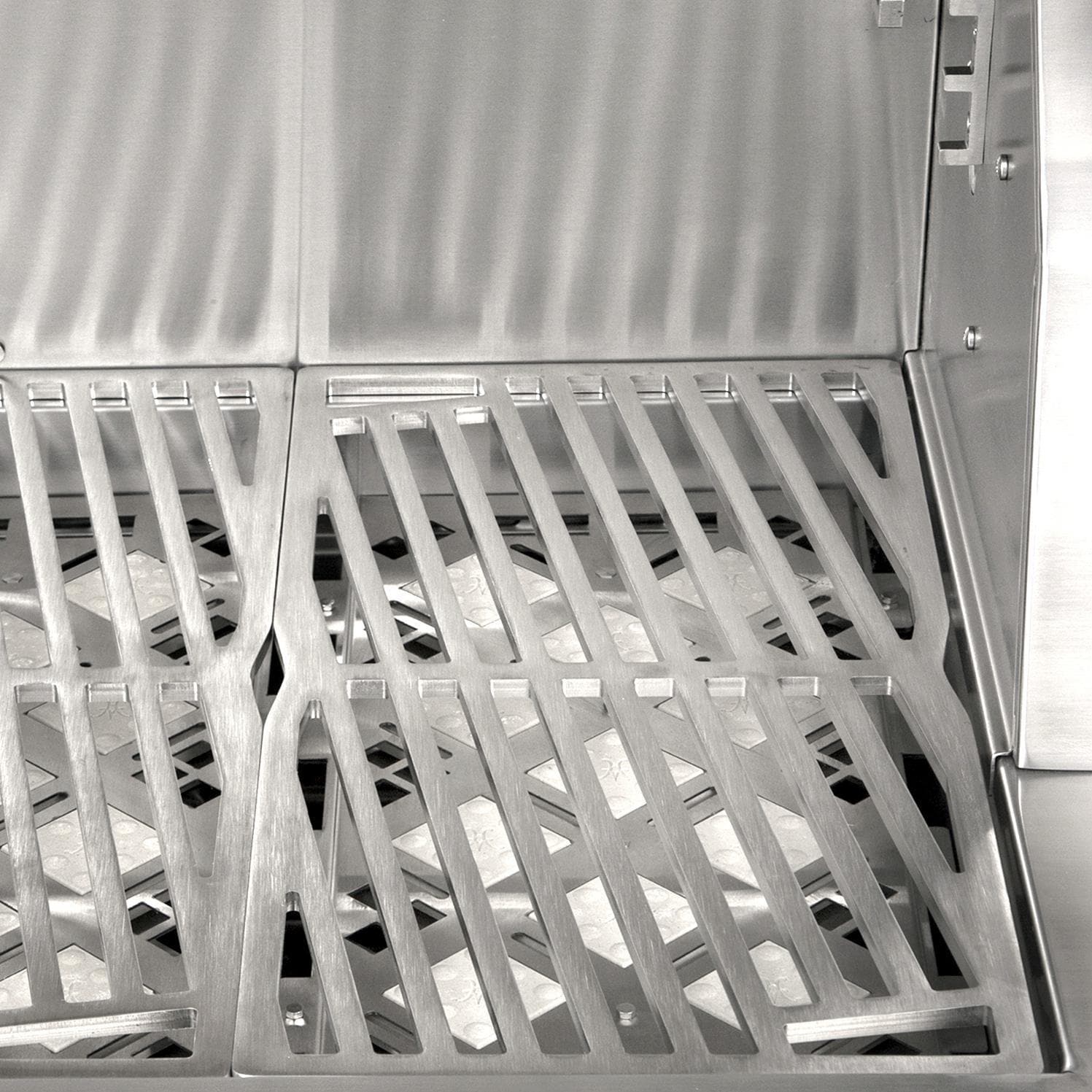 Hestan 36″ Outdoor Built-In Grill with Rotisserie