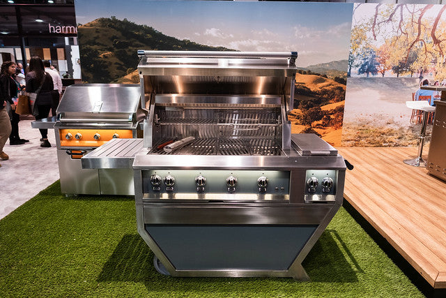 Hestan | 42" Outdoor Deluxe Free Standing Grill