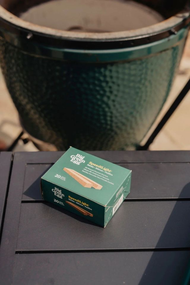 Big Green Egg 136473 | Charcoal Starter | SpeediLight Sticks