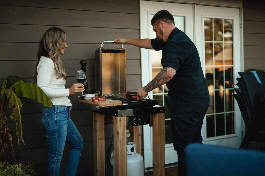 Black Earth Element 12 Gas Grill | M83-2030