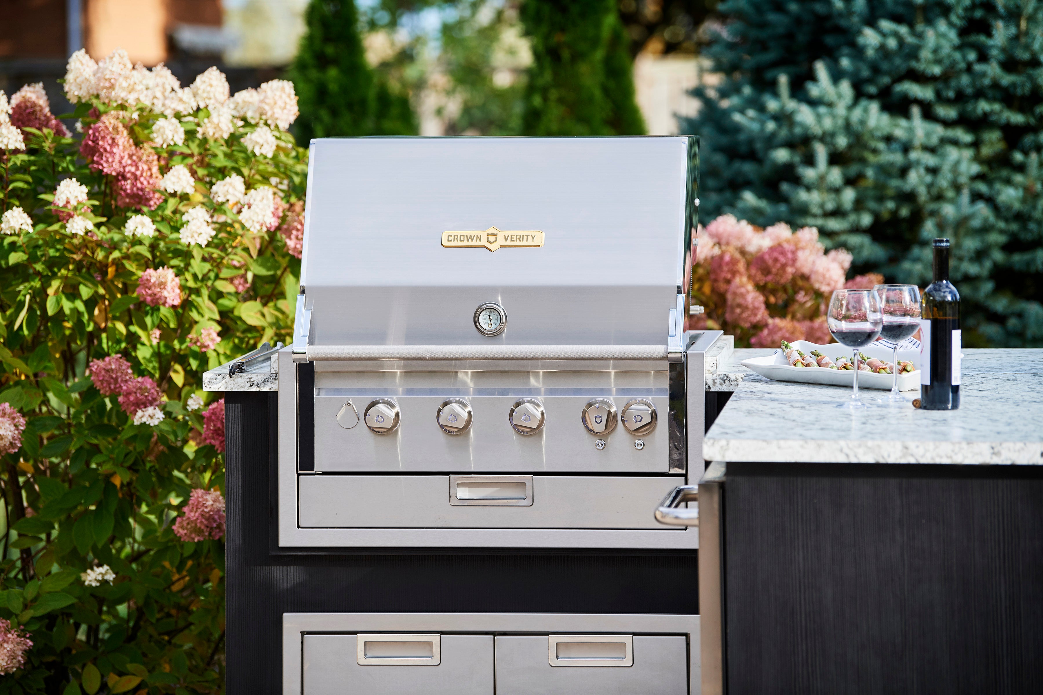 Crown Verity IBI30LP-GO-FLT | 30" Infinite Series Built In Grill with Light Package