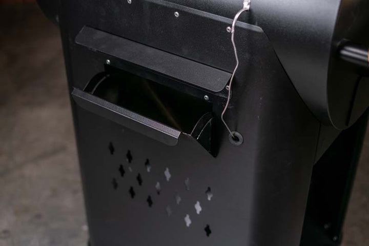 Black Earth Retro Hybrid Grill | M83-2040