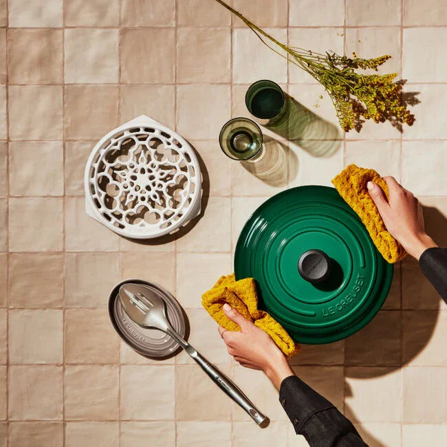 Le Creuset N0200-2 | Deluxe Round Trivet 23 cm