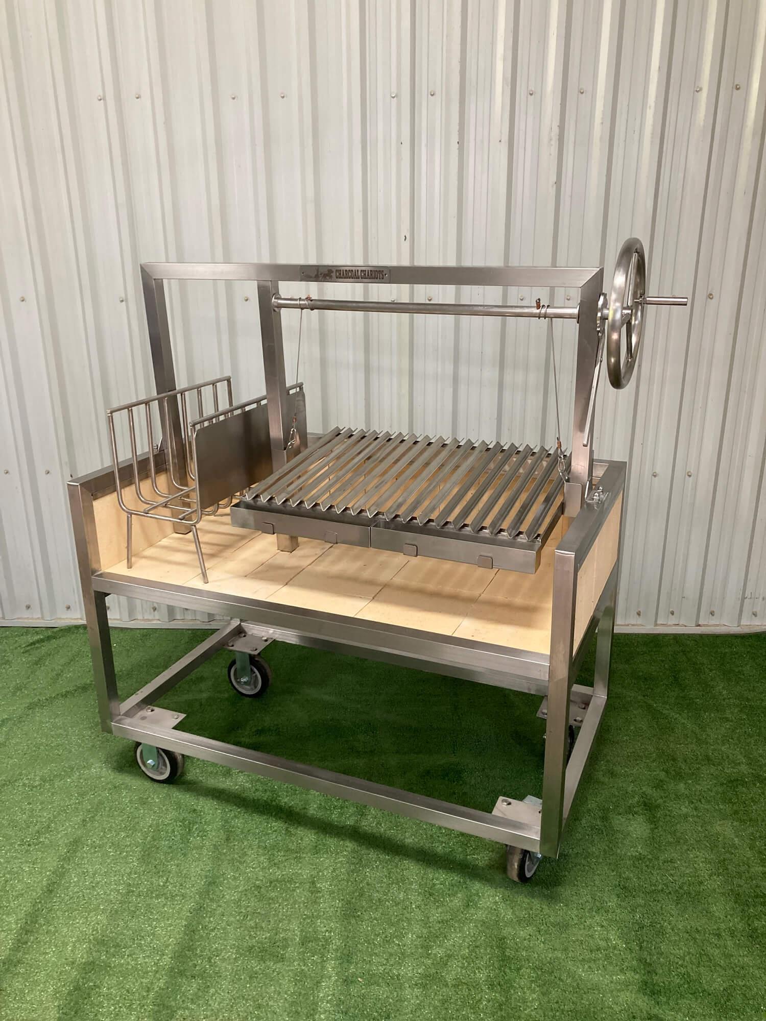Charcoal chariots FERULLUS48 | Ferullus 48" Chariot Grill