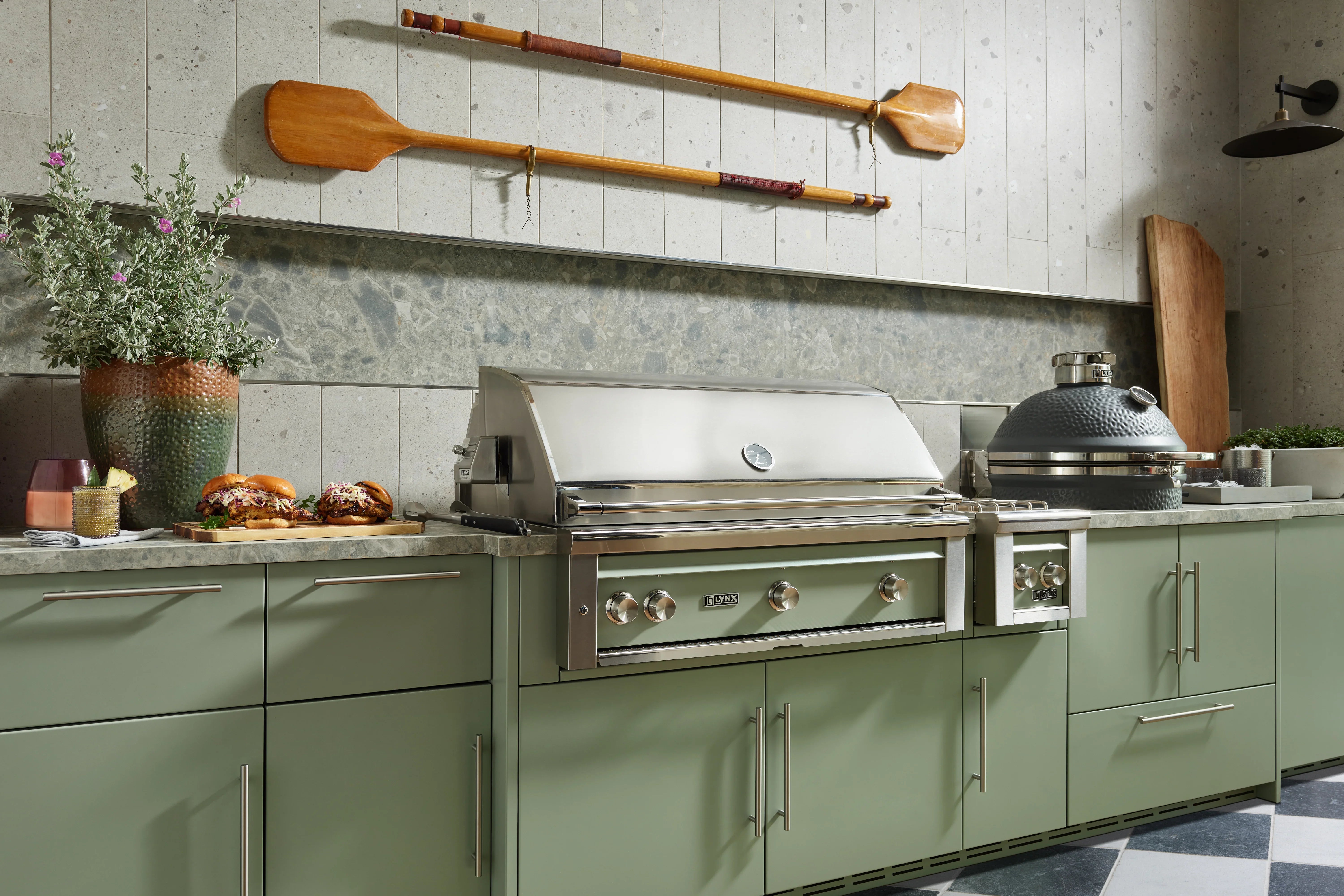 Lynx L42 | Built-In Grill | 42" Professional Grill with Trident Burners