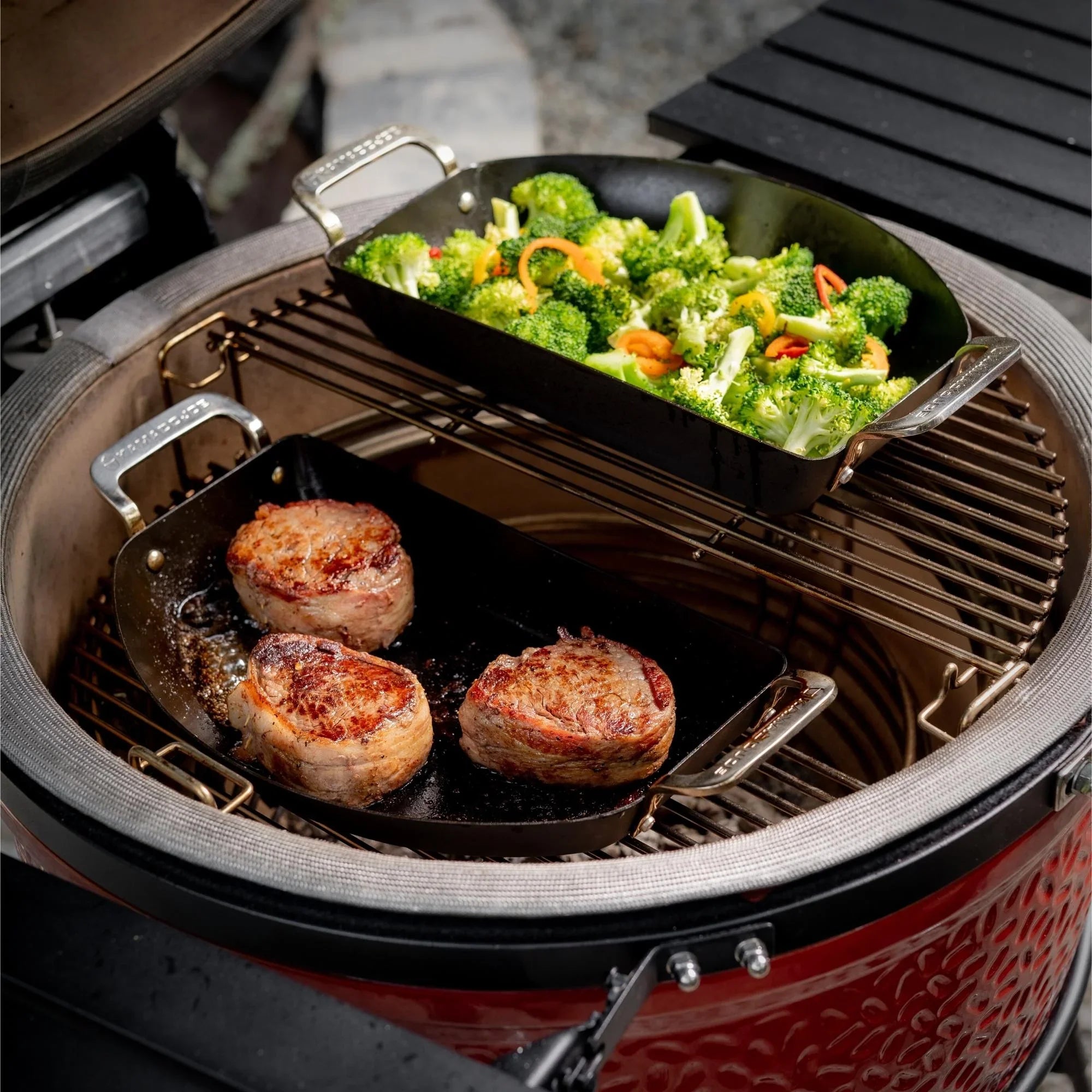 Kamado Joe KJ15124822 | Karbon Steel Half-Moon Pan Set