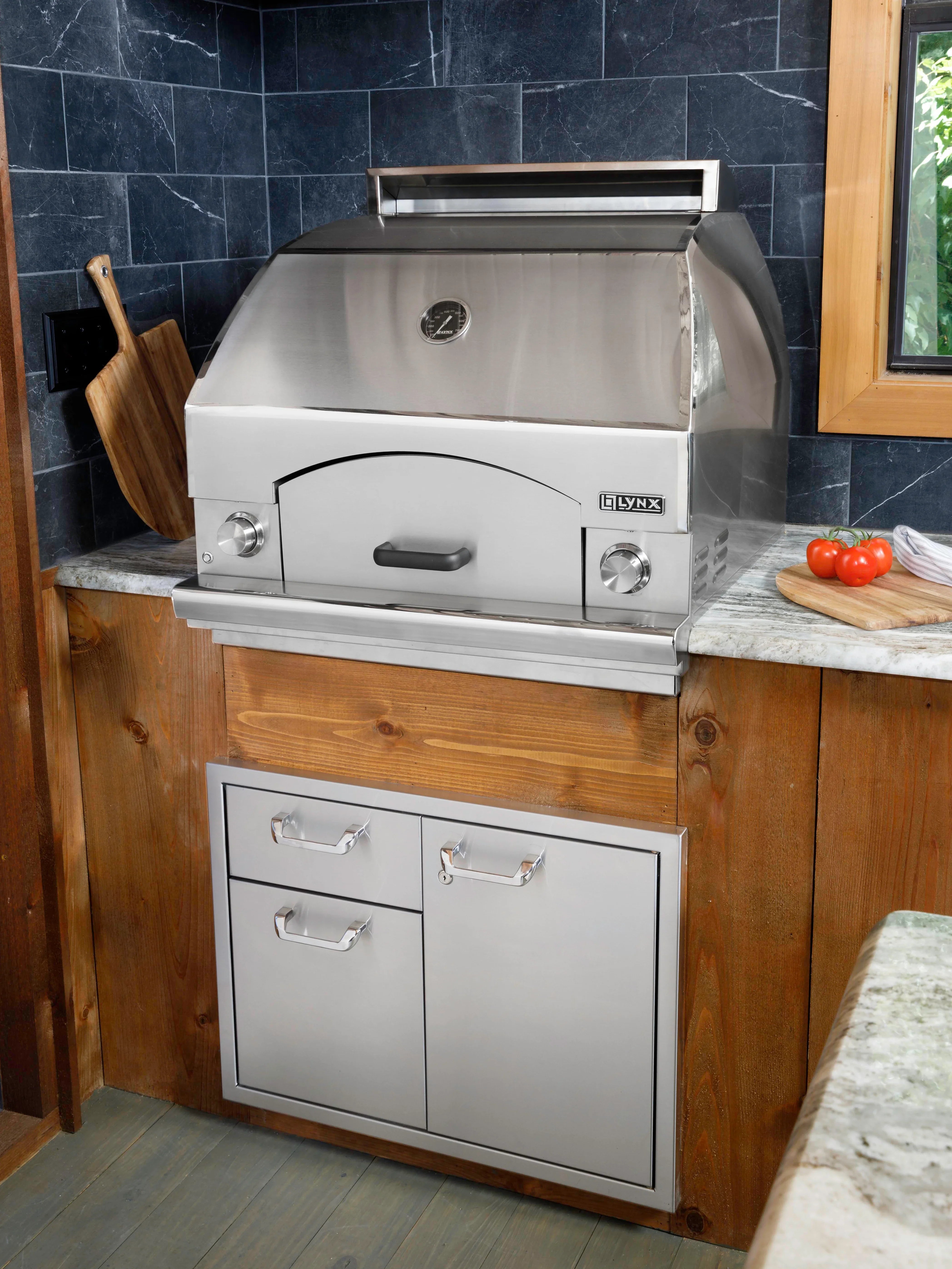 Lynx LPZA | 30" Napoli Outdoor Oven | Gas Powered Wood-Fired Cooking