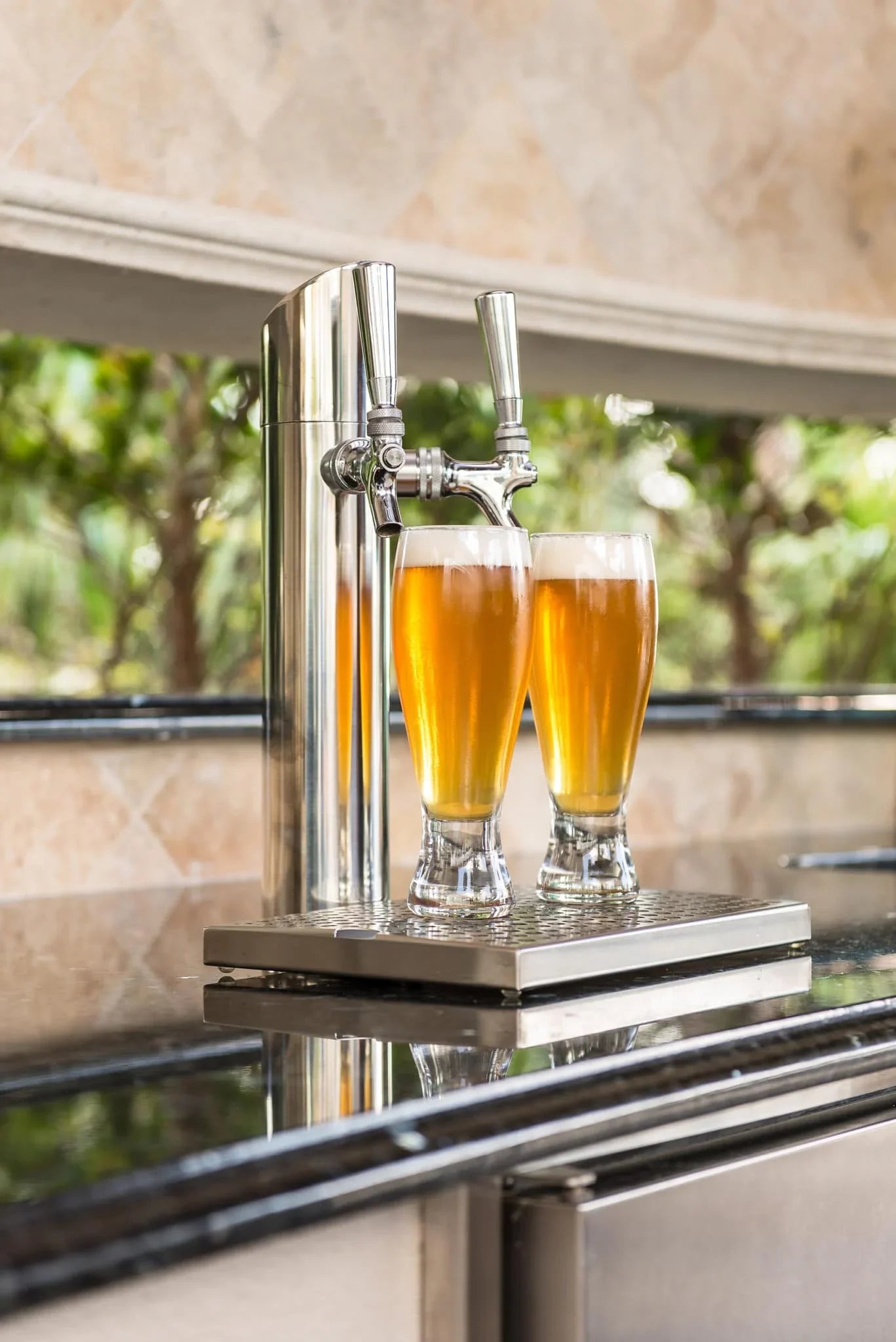 True-residential TUR-15 | Single Tap | Undercounter Refrigerator | Solid Panel Ready Single Tap