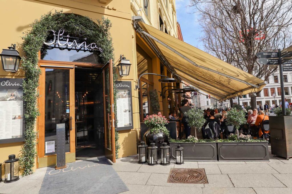 BROMIC Eclipse Wall Mount Pole | BH3230006