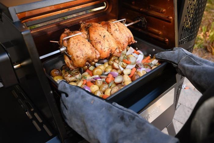 Masterbuilt MB20091220 | Gravity Series Rotisserie Kit