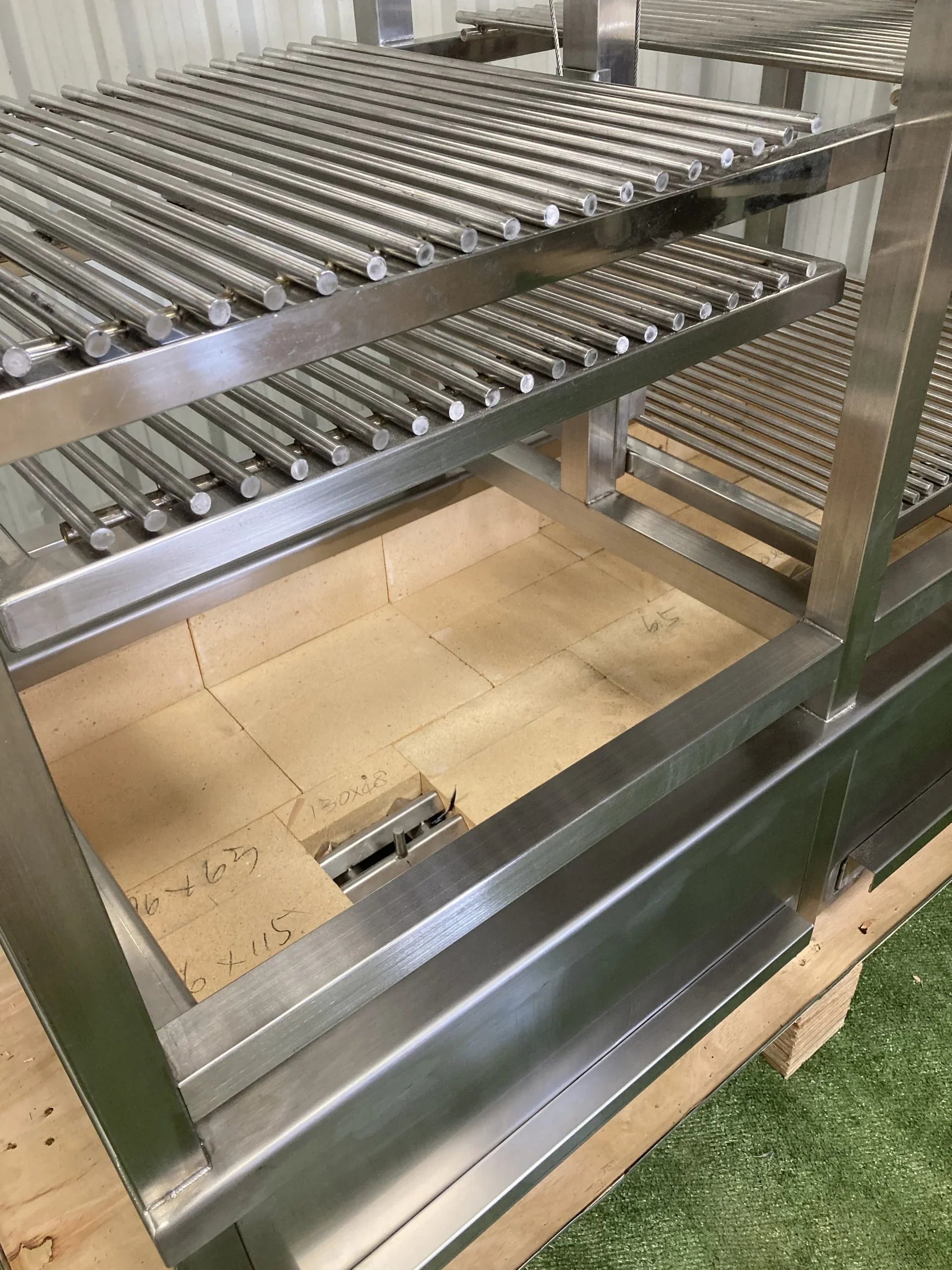 Charcoal Chariots TORO2 | Argentine-Style Open Fire Grill