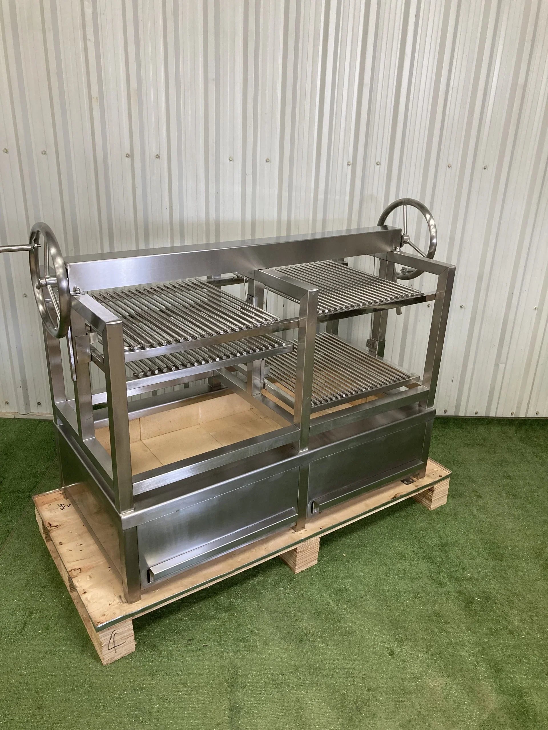 Charcoal Chariots TORO2 | Argentine-Style Open Fire Grill