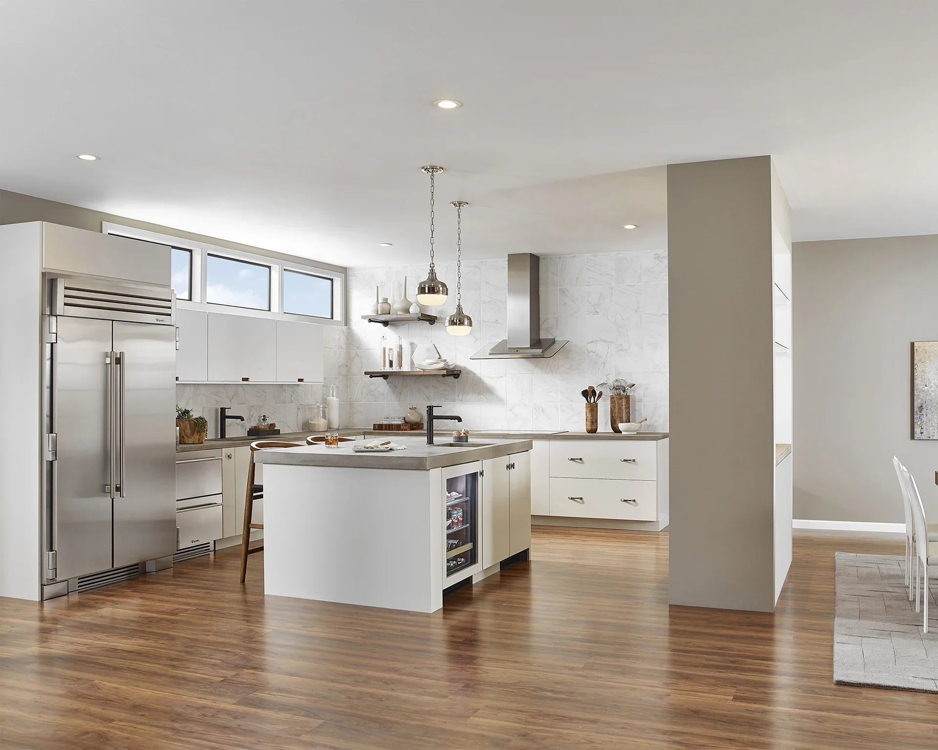 True-residential TBC | Beverage Center Panel Ready | Glass - 2 Glass Shelves, 1 Wine Cradle