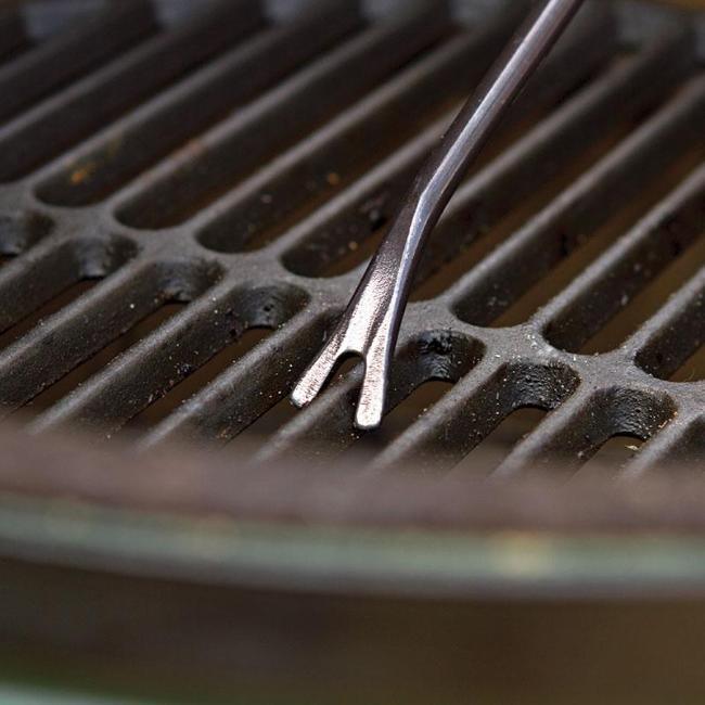 Big Green Egg 201324 | Grid V-Notch Cleaner | For Cooking Grids Maintenance