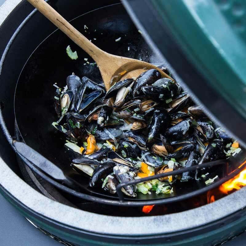 Big Green Egg 120779 | Carbon Steel Wok for EGGspander ConvEGGtor Basket
