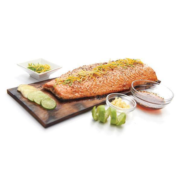 Broil King 63280 | Cedar Grilling Planks 2-Pack | Smoky Flavor Enhancer