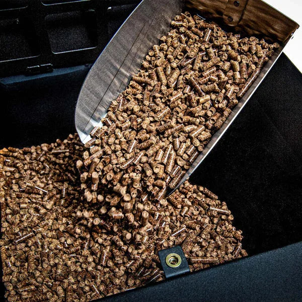 Broil King 63946 | Pellet / Charcoal Scoop