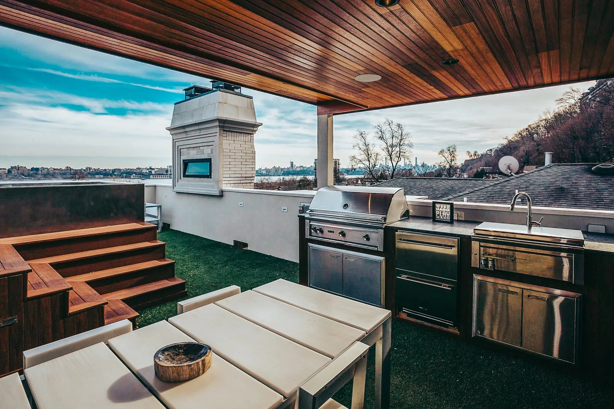 True-residential TUR-24-SS | Undercounter Refrigerator | Solid Stainless Steel Drawers 2 Dividers  | Outdoor
