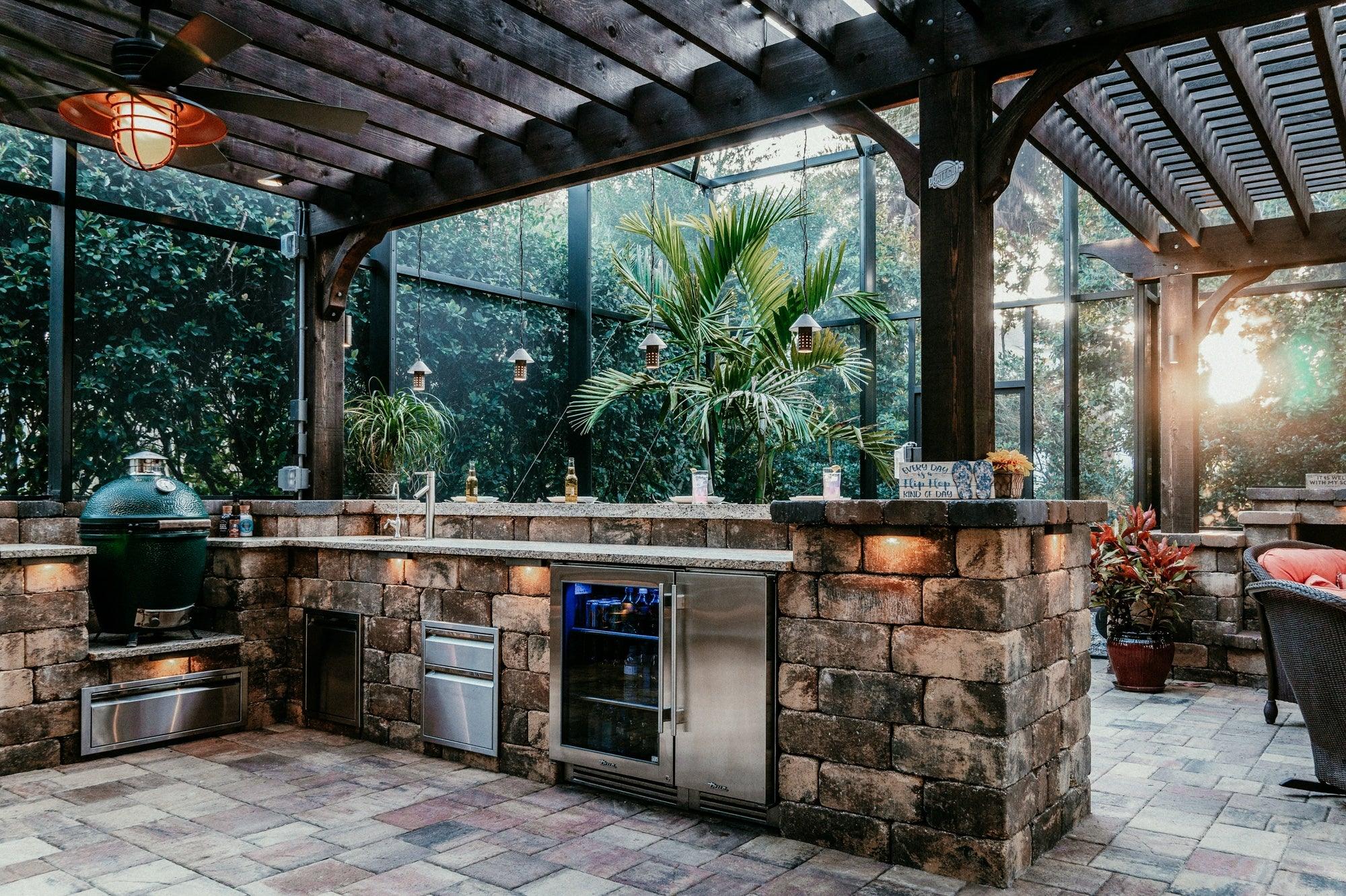 True-residential TUI | Clear Ice Machine | Outdoor