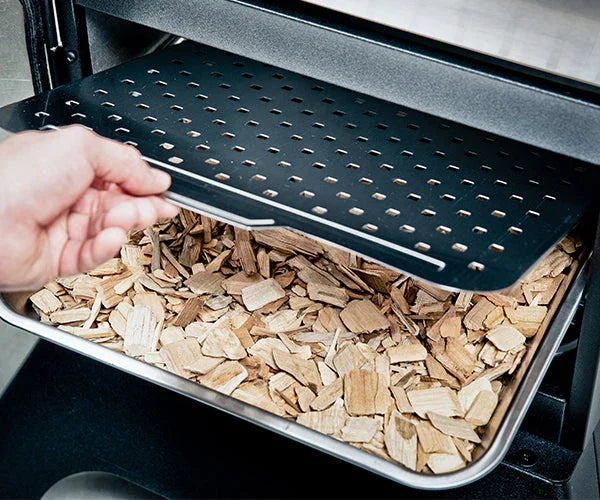 Broil King 63220 | Hickory Wood Chips for Grilling and Smoking