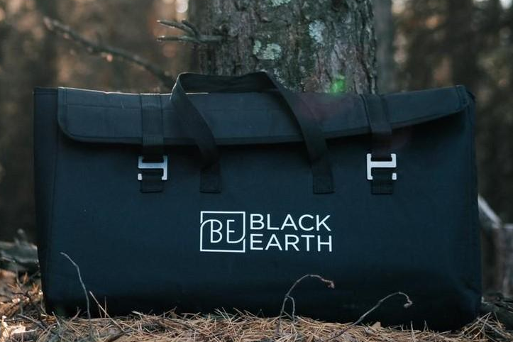 Black Earth B7-0129 Black Earth Roam Bag