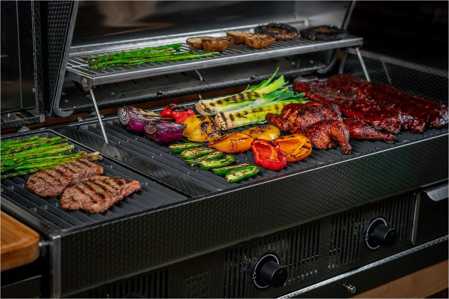 Black Earth M83-2050 | Built-In Hybrid Grill