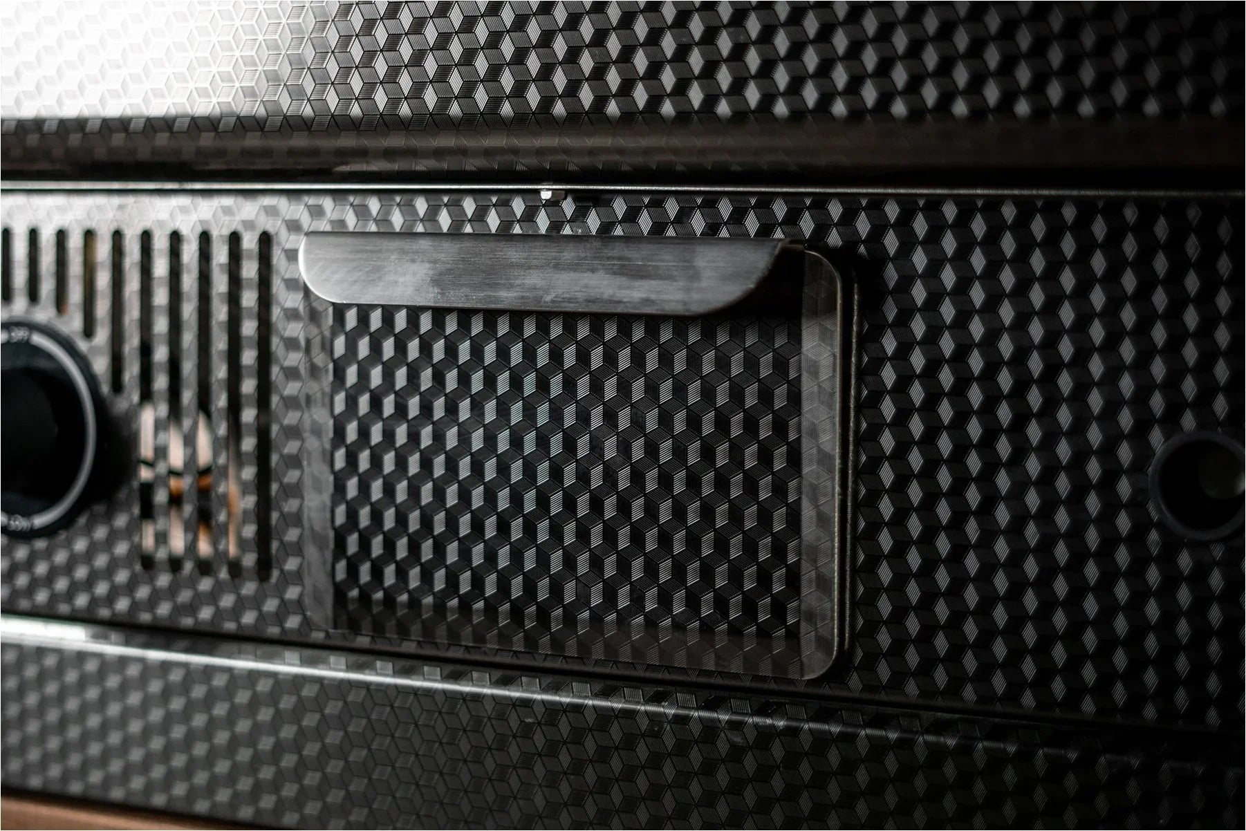 Black Earth M83-2050 | Built-In Hybrid Grill